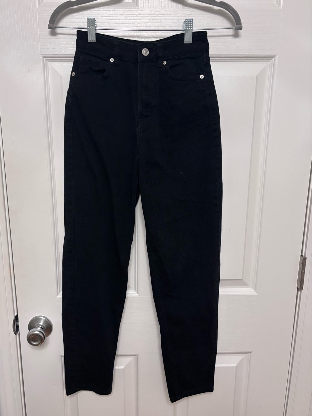 Divided Black High-Rise Straight Jeans